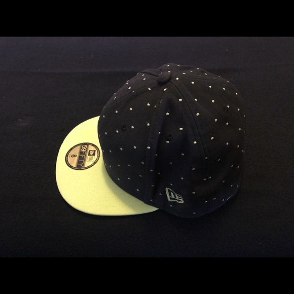 New Era Dots Hat size 8 - Picture 2 of 4